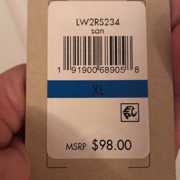 NWT Levi’s Women’s Faux Suede Modern Trucker Jacket - Picture 8 of 14